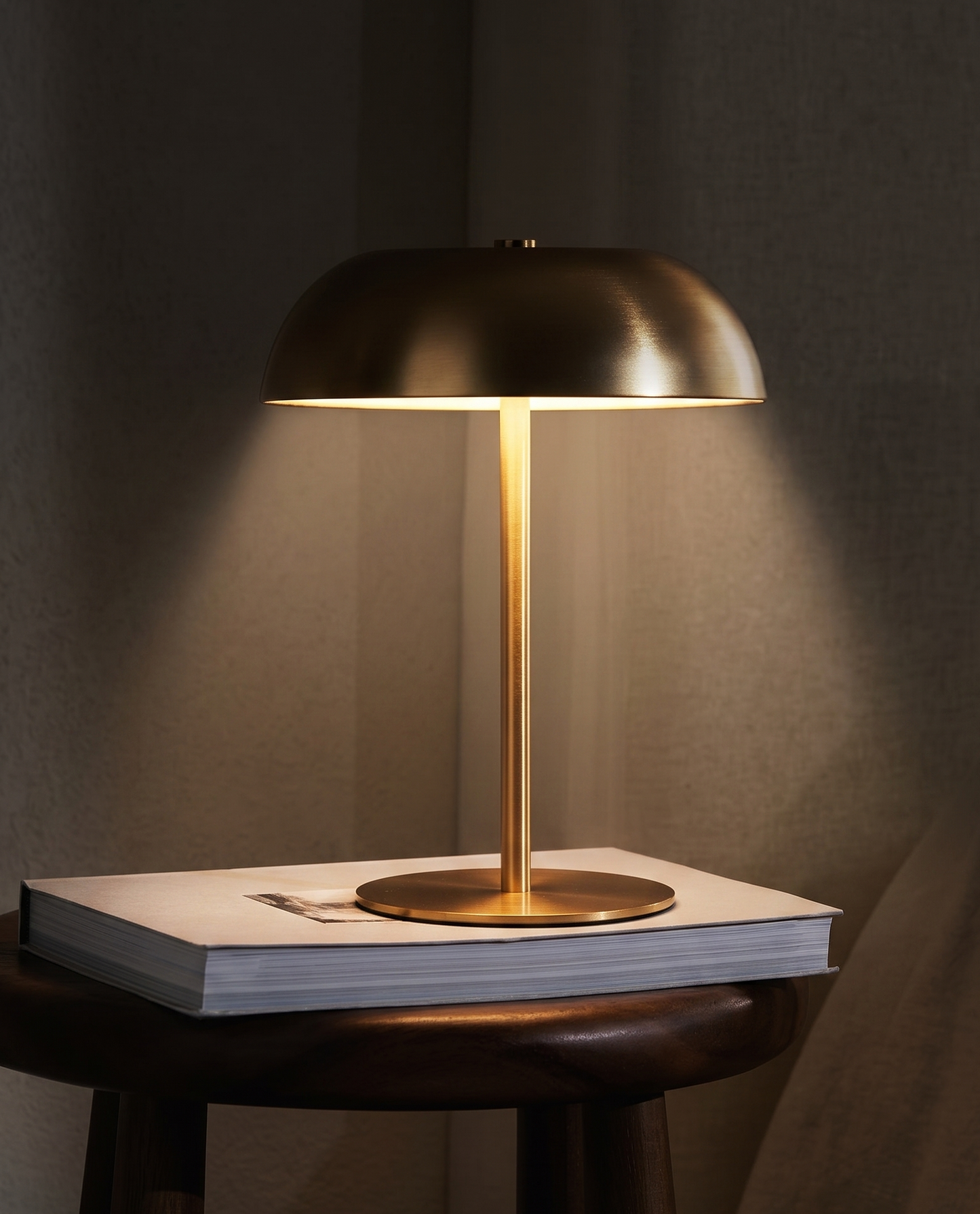 Modern Cordless Dome Table Lamp